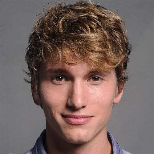 Everyday Casual Wavy Hairstyle