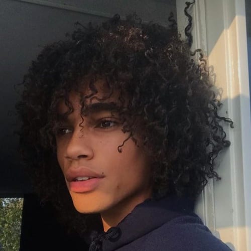 35+ Awesome Shaggy Haircuts For Curly Hair