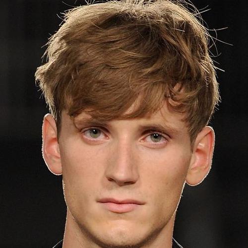 30 Stylish and Versatile Fringe Haircuts for Men