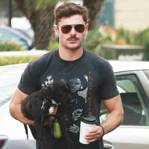 Schnurrbart von Zac Efron