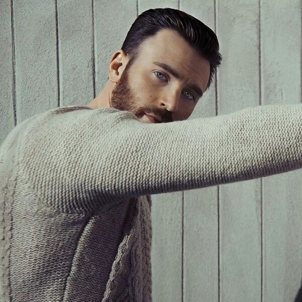 Cow Licks Captain America Haircuts - Chris Evans wearing knitted sweater.