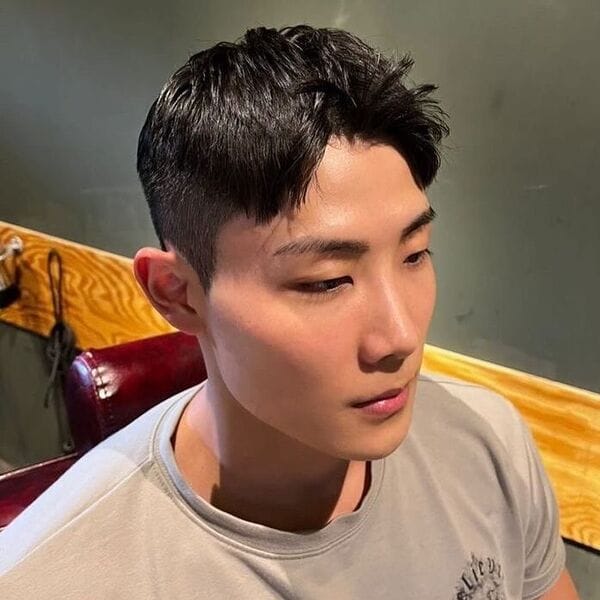 Brushed Mid Part Crew Burst Fade - a man wearing dark gray shirt.